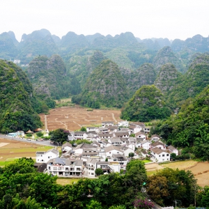多彩贵州游·非遗伴你行 万峰成林处 非遗正璀璨